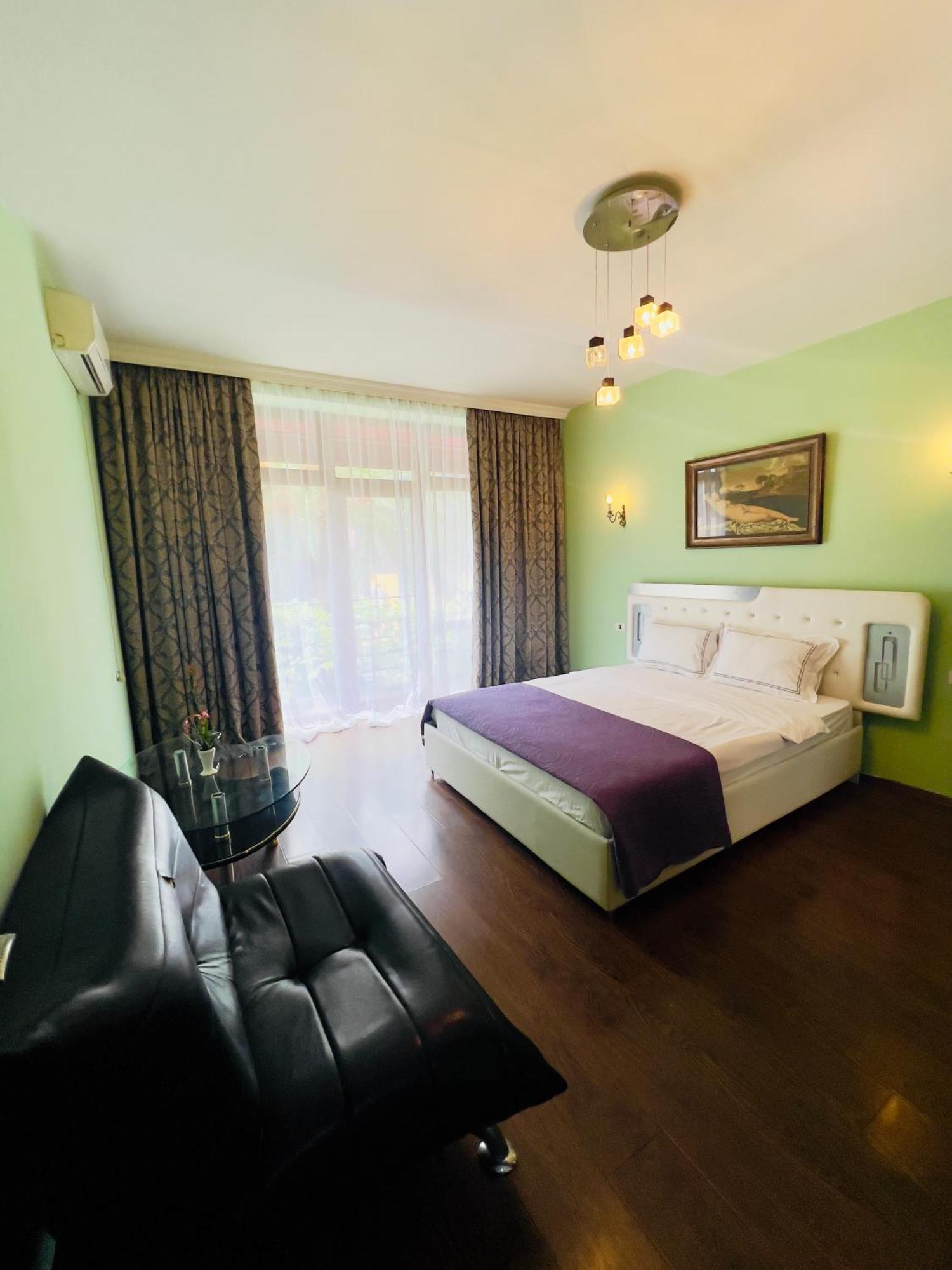 Apartment Maisi Batumi Eksteriør bilde