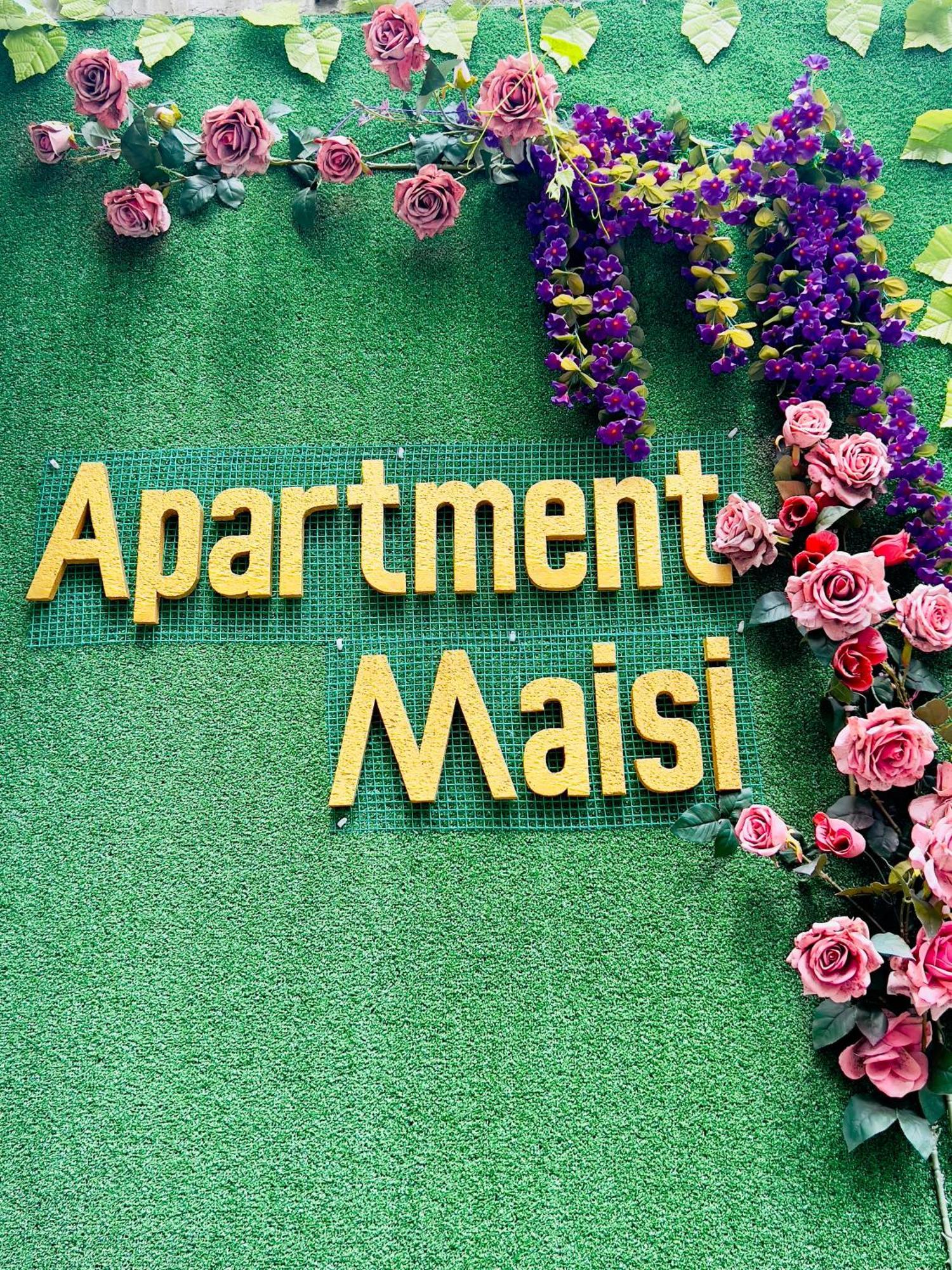 Apartment Maisi Batumi Eksteriør bilde